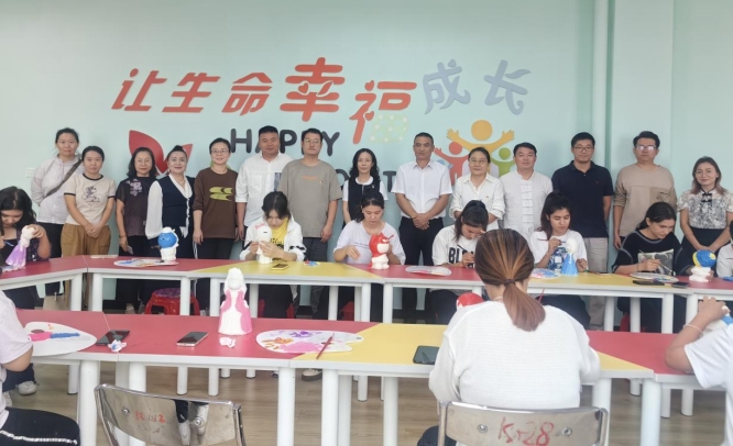 bat365中文官方网站开展“以美润心—— 迎国庆开心DIY”主题文化活动